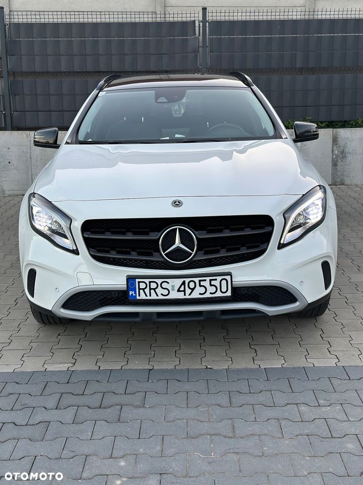 Mercedes-Benz GLA - 7