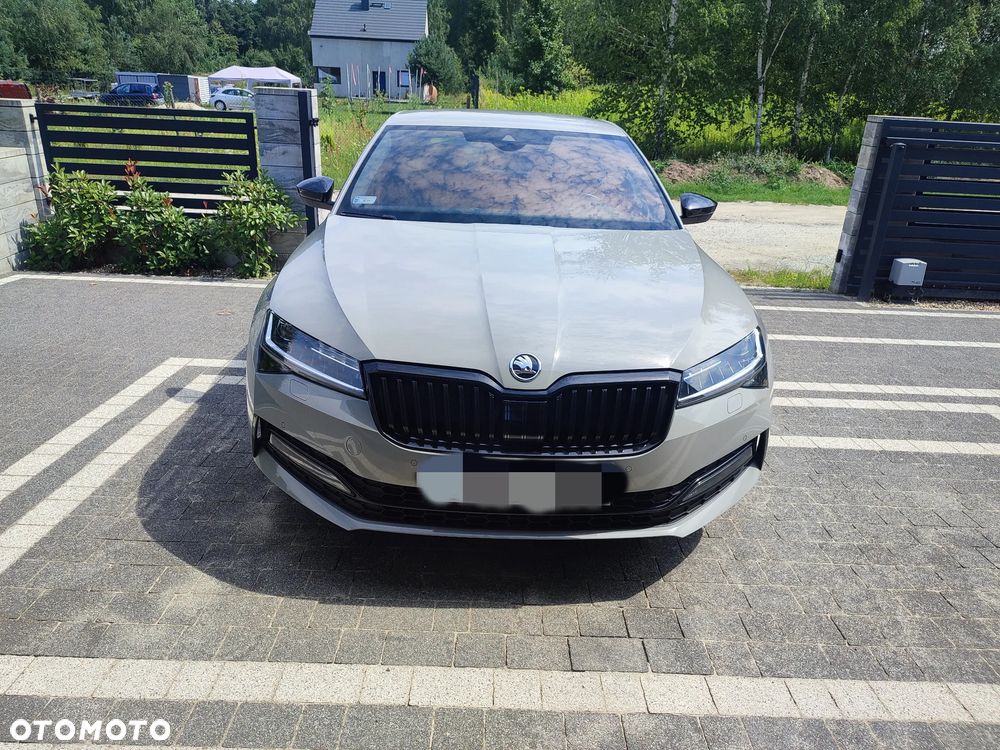 Skoda Superb 2.0 TDI SCR 4x4 Sportline DSG - 12