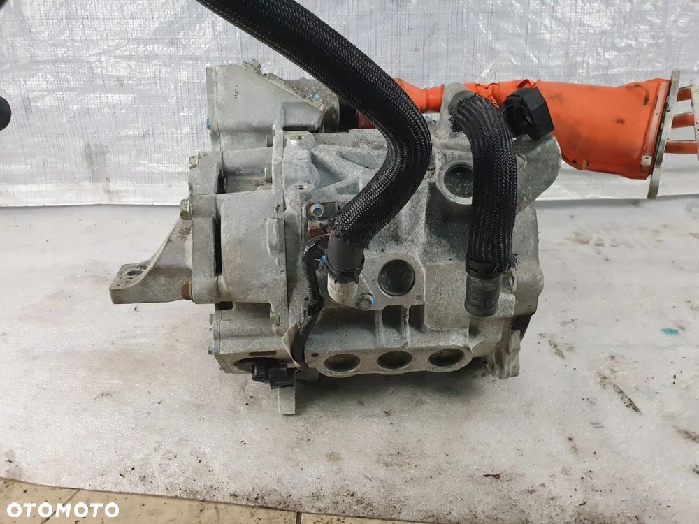 NISSAN LEAF I SILNIK ELEKTRYCZNY EM61 - 4