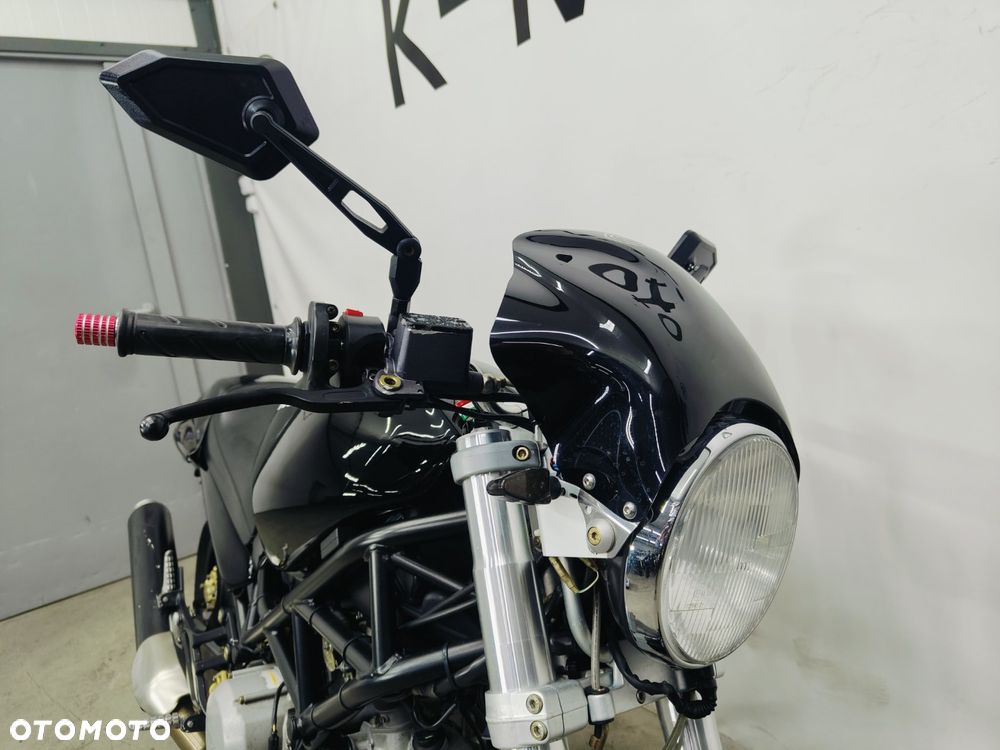 Ducati Monster - 4