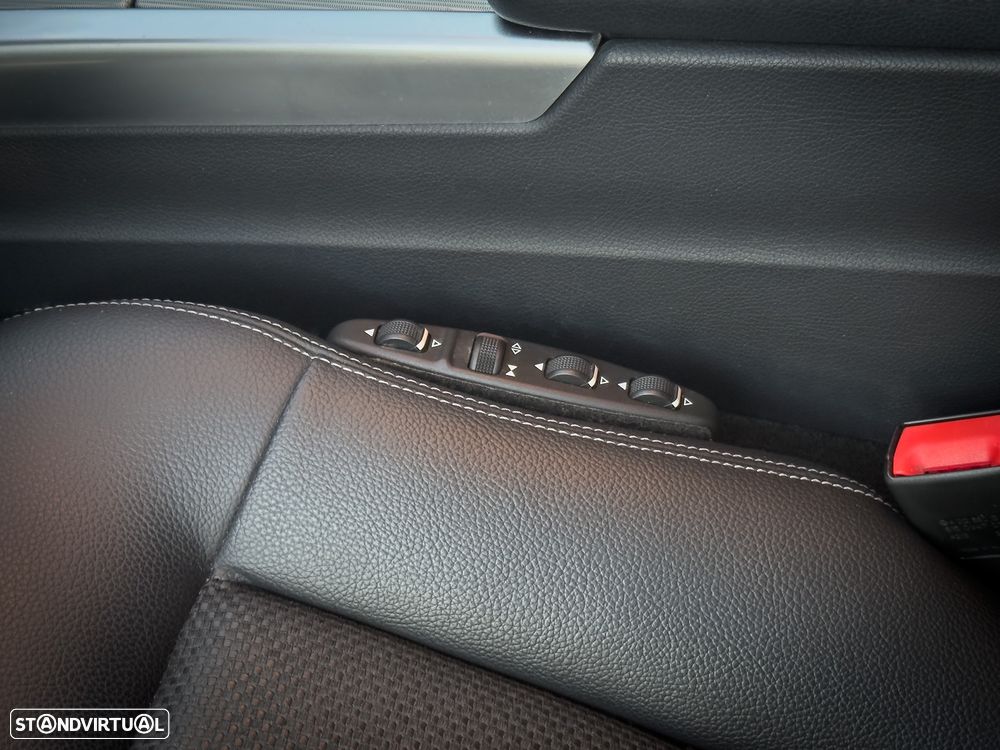 Mercedes-Benz E 220 BlueTEC 4Matic 7G-TRONIC Avantgarde - 9