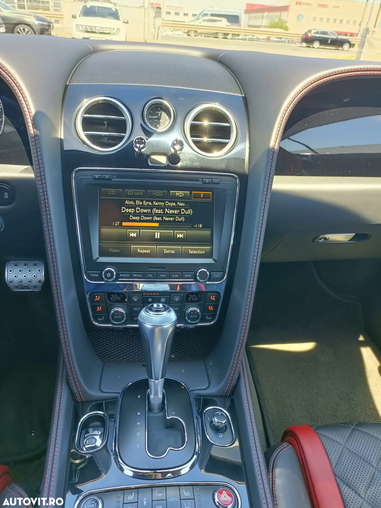 Bentley Continental GTC V8 - 14