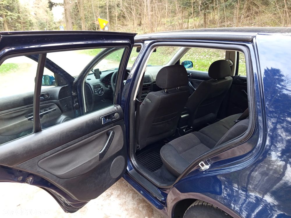 Volkswagen Golf 1.6 - 9