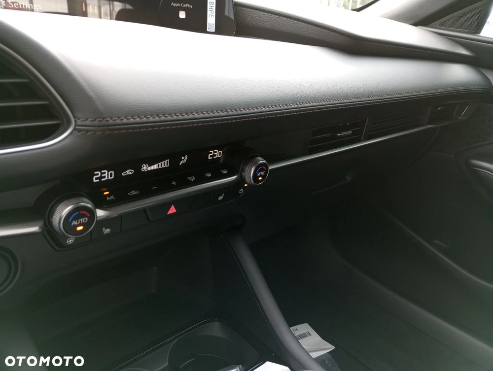 Mazda 3 - 10