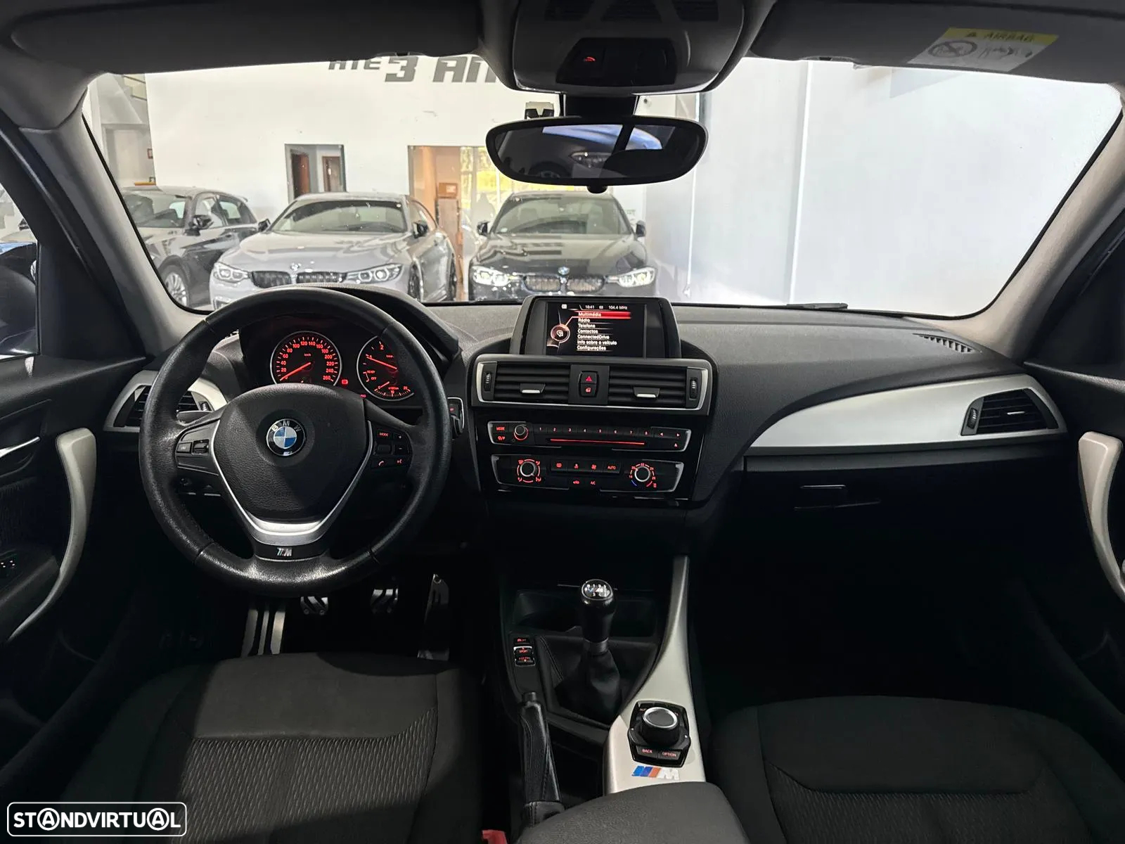 BMW 116 d Pack M - 43