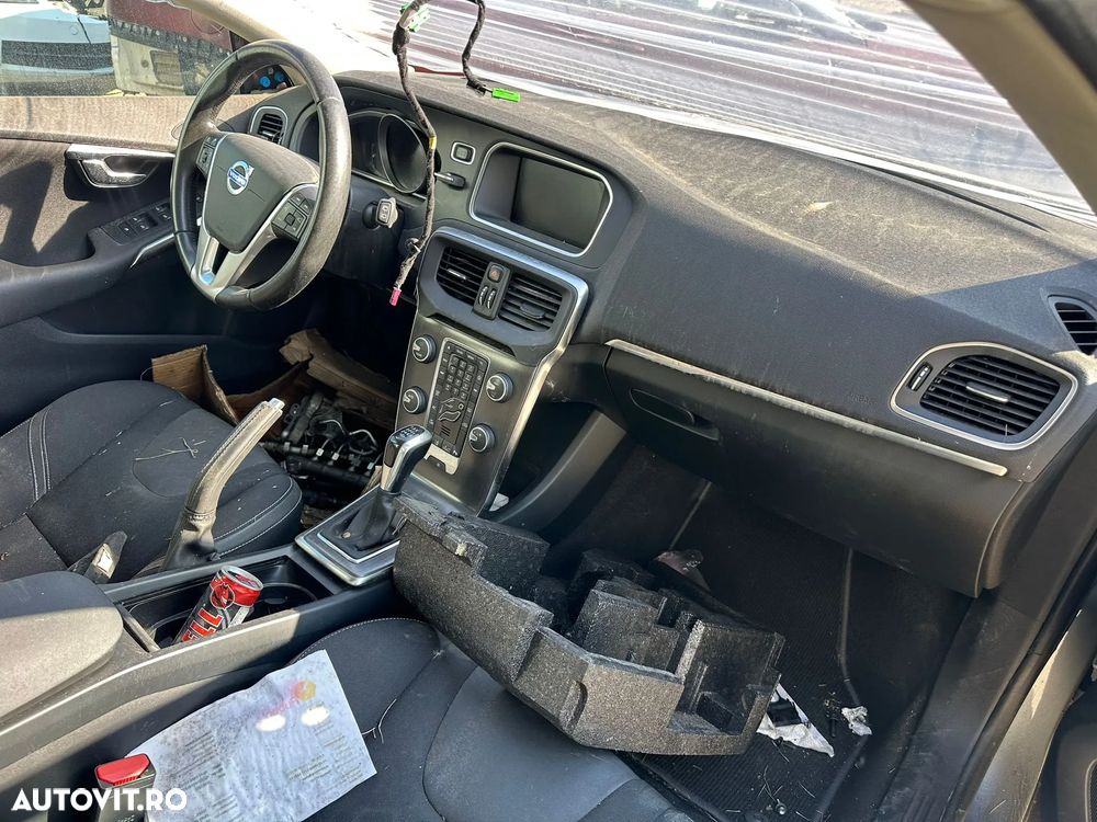 Dezmembrari Volvo V40 2014 / 2.0Diesel - 5