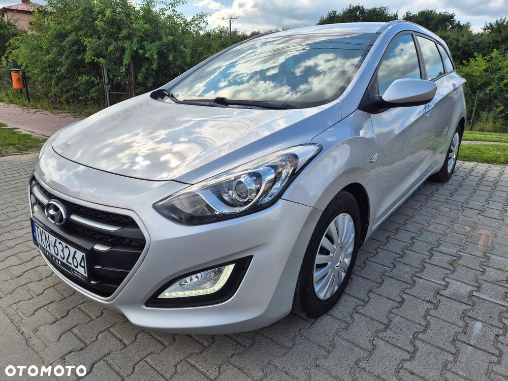 Hyundai i30 blue 1.6 CRDi Trend - 4