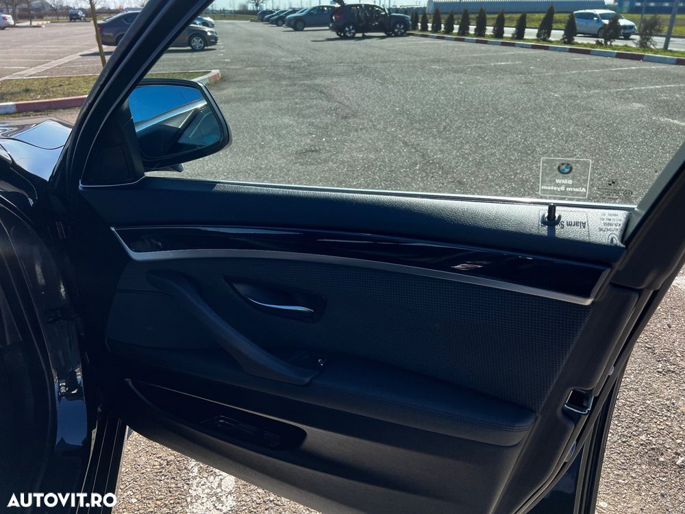 BMW Seria 5 520d Efficient Dynamics Edition - 13