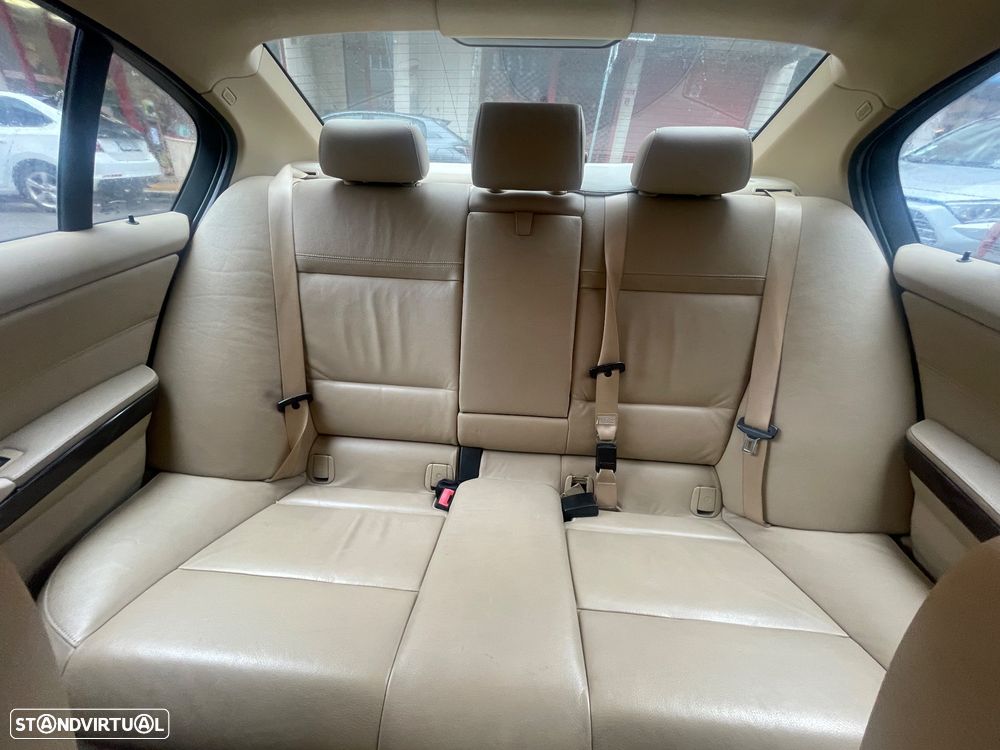 BMW 320 d EfficientDynamics - 3