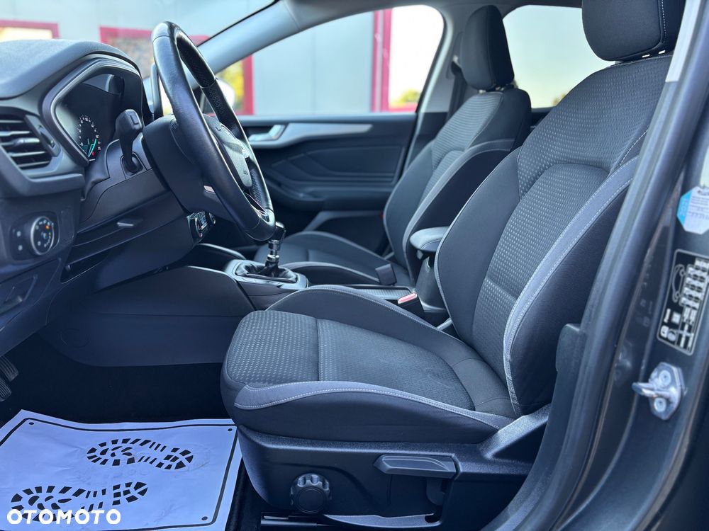 Ford Focus 1.0 EcoBoost Start-Stopp-System TITANIUM - 14