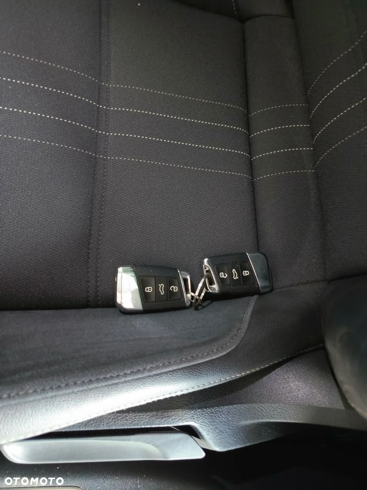 Volkswagen Passat 2.0 TDI BMT 4Mot Highline DSG - 27