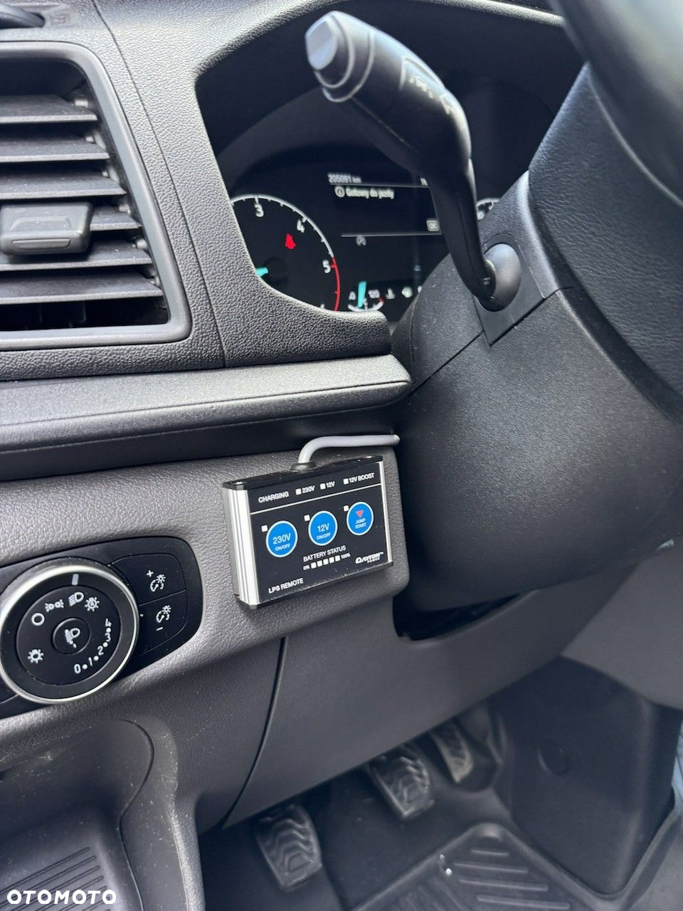 Ford Transit - 32