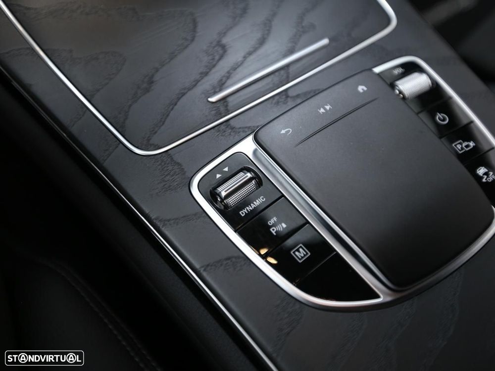 Mercedes-Benz GLC 300 de 4Matic 9G-TRONIC — fotografia 23