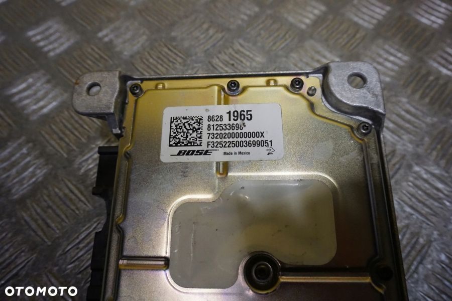 CHEVROLET CORVETTE C8 2020 - Wzmacniacz Audio Radio BOSE USA - 8