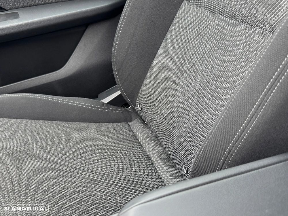 BMW iX1 eDrive20 - 16