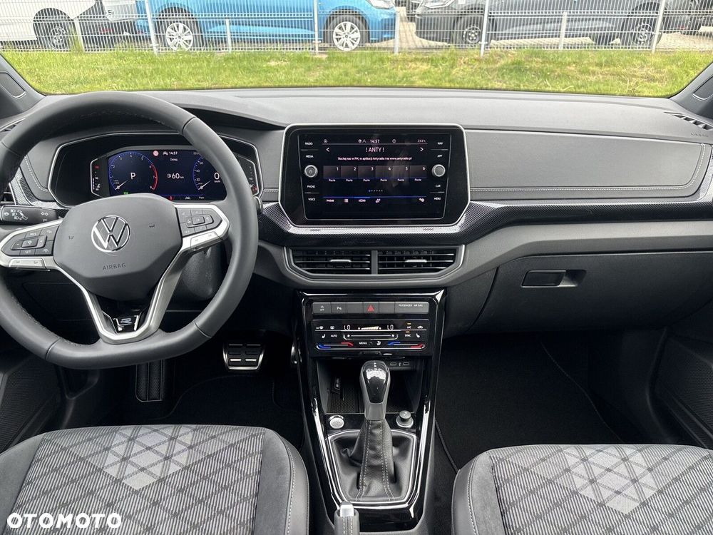 Volkswagen T-Cross - 24