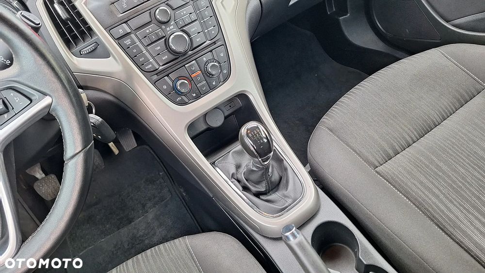 Opel Astra 1.4 Turbo - 17