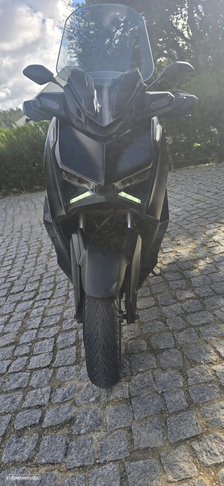 Yamaha X-Max Tech max - 10