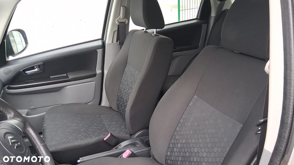 Suzuki SX4 1.6 VVT 4x4 Comfort - 14