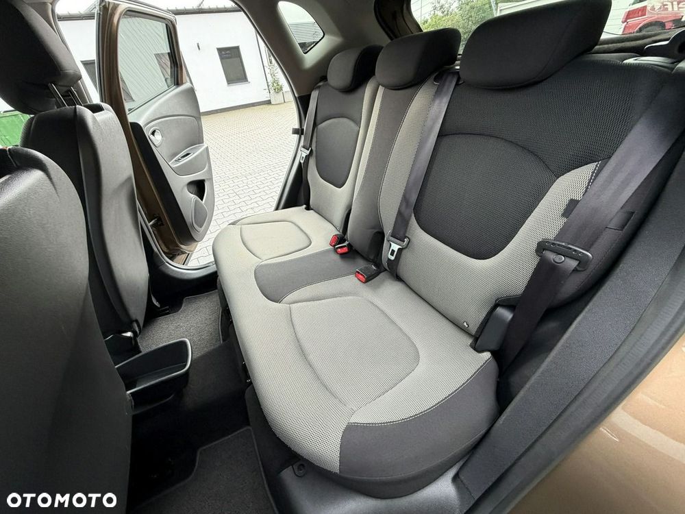 Renault Captur 1.5 dCi Limited - 26
