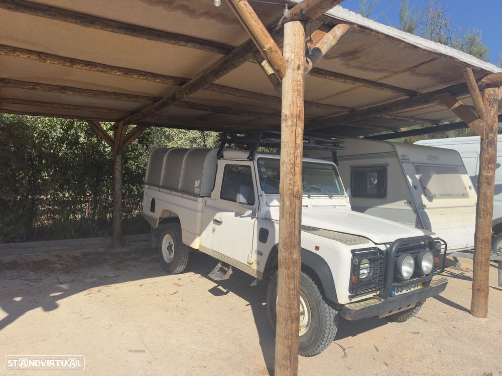 Land Rover Defender - 2
