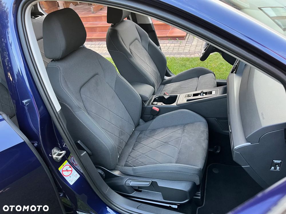 Volkswagen Golf - 27