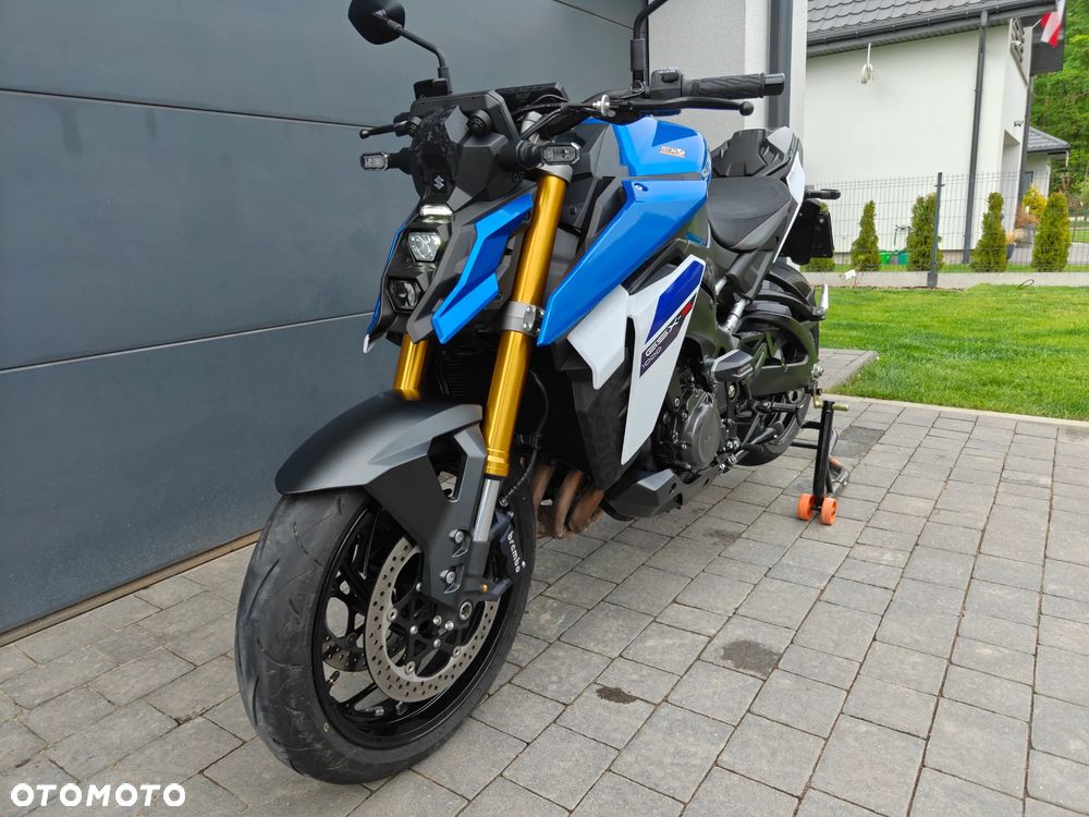 Suzuki GSX 1000 - 7