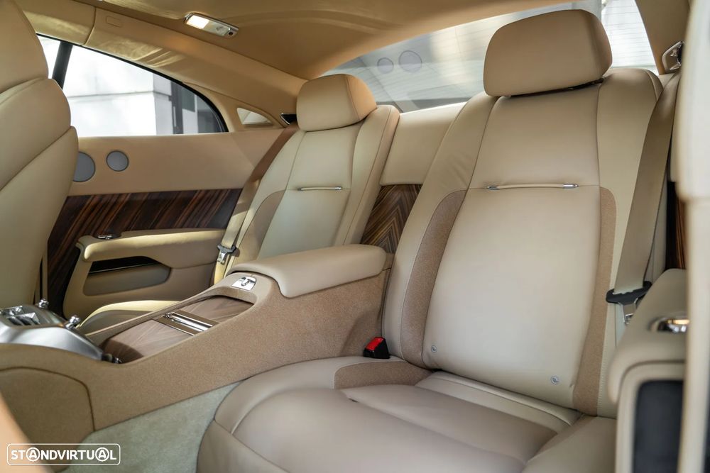 Rolls Royce Wraith 6.6 Twin-Turbo V12 - 10