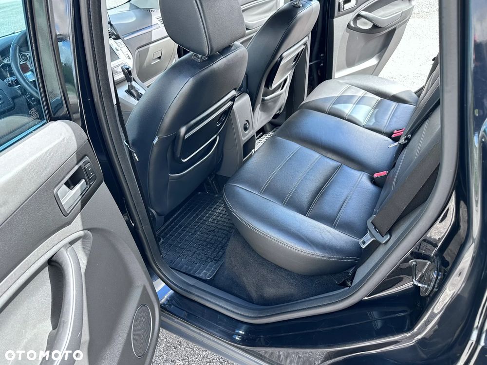 Ford Kuga 2.5 Titanium - 8