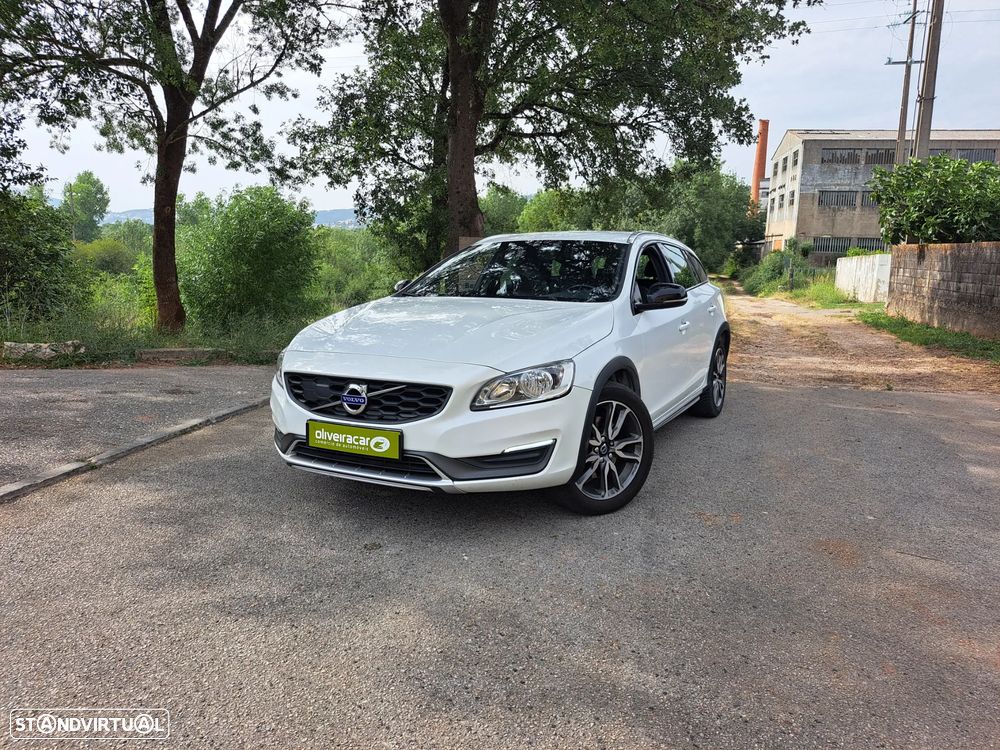 Volvo V60 Cross Country D4 Momentum - 9