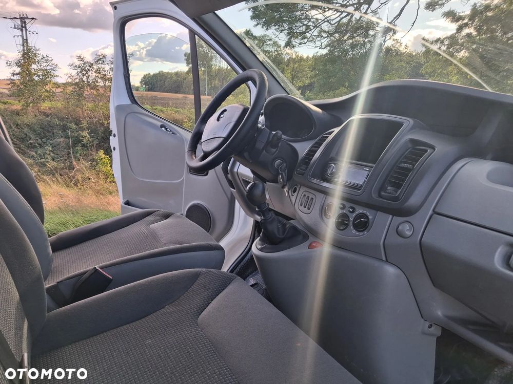 Opel Vivaro - 12