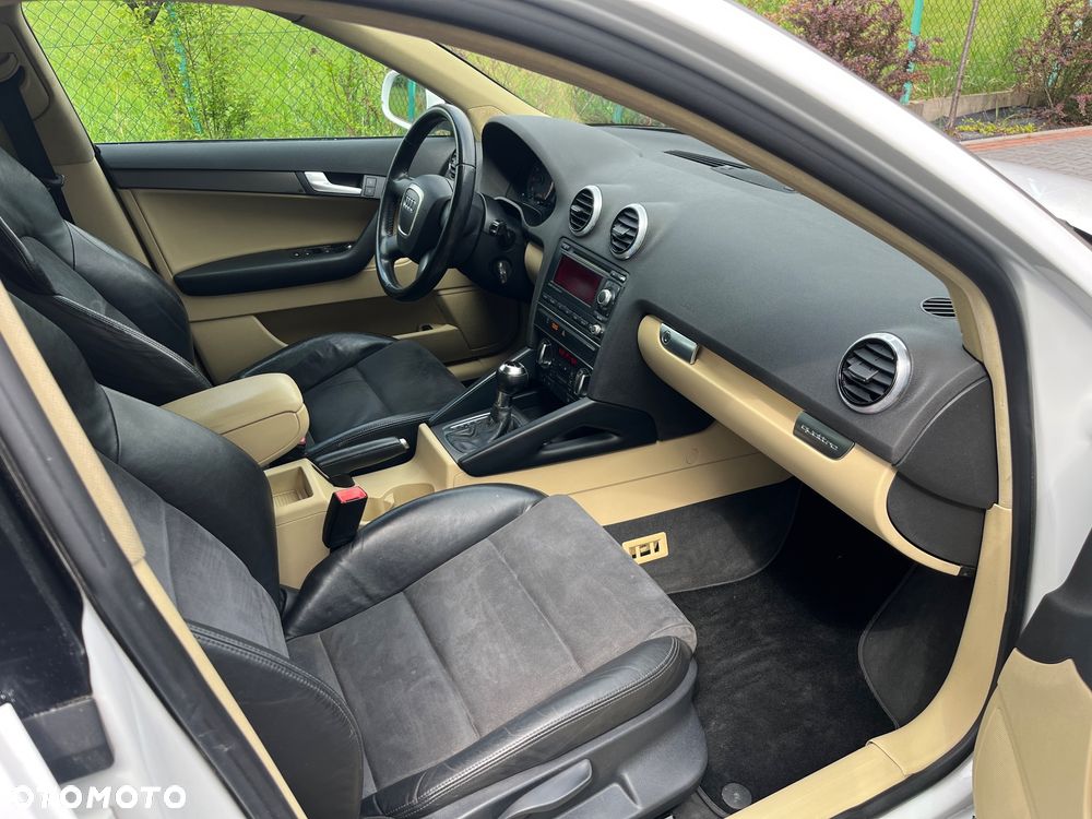 Audi A3 Sportback - 9