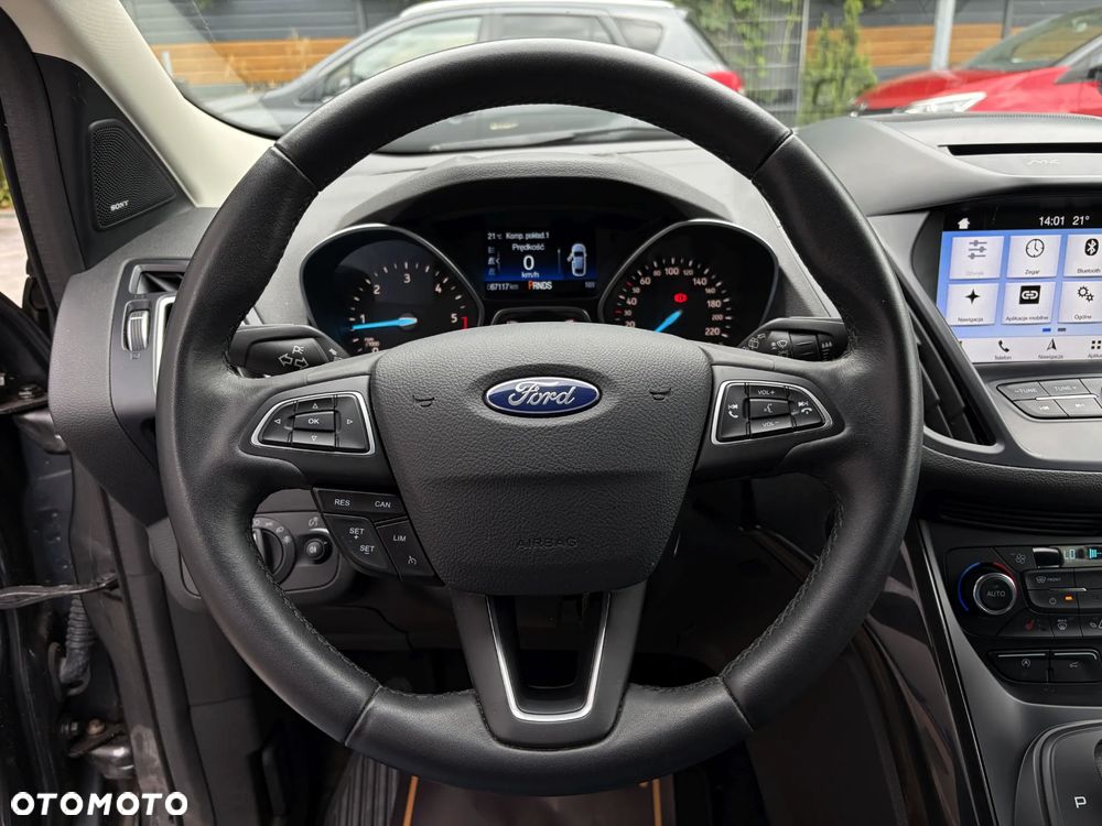 Ford Kuga 2.0 TDCi 2x4 Titanium - 22