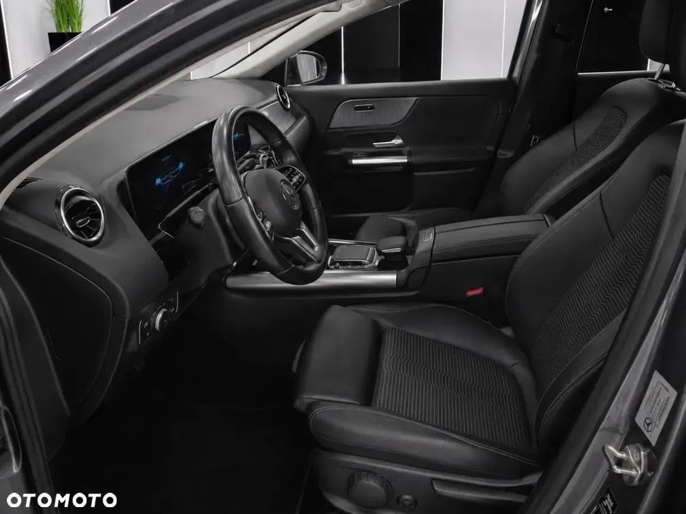 Mercedes-Benz GLA 200 Style - 7