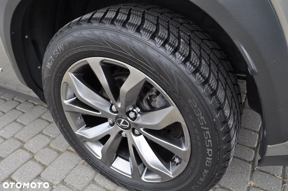 Lexus NX 300h F Sport Edition AWD - 12