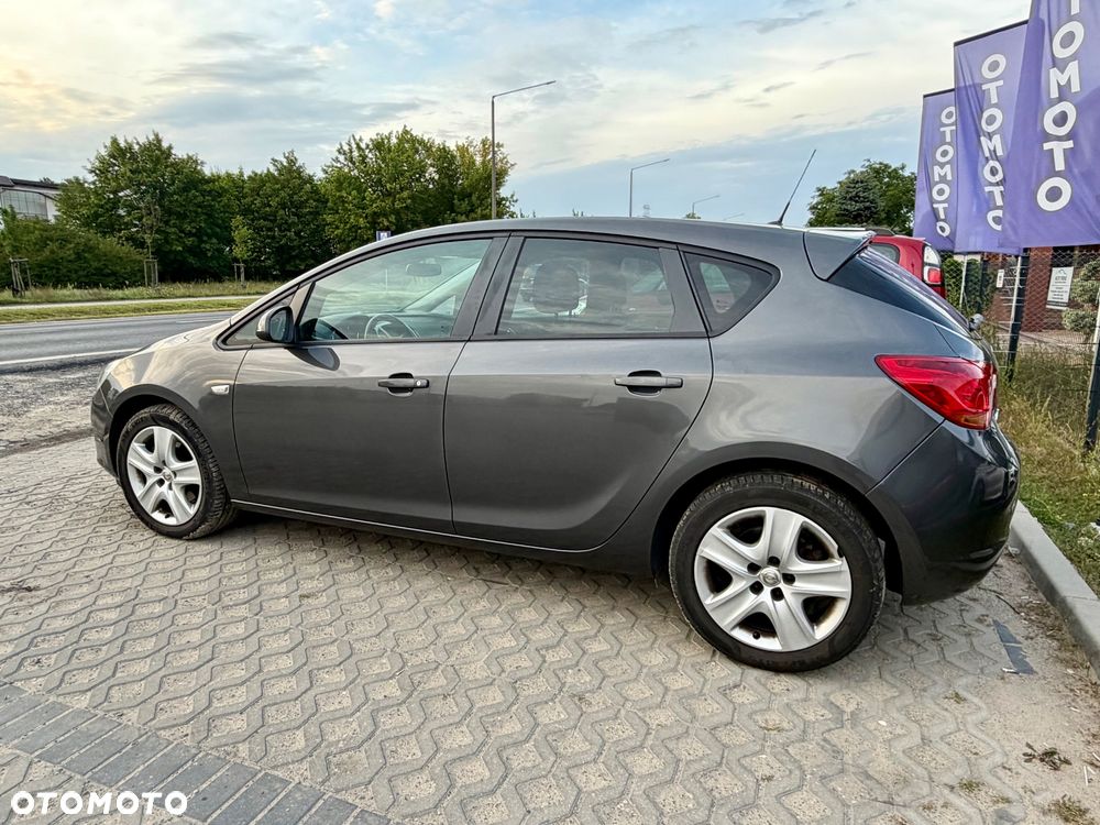 Opel Astra - 5