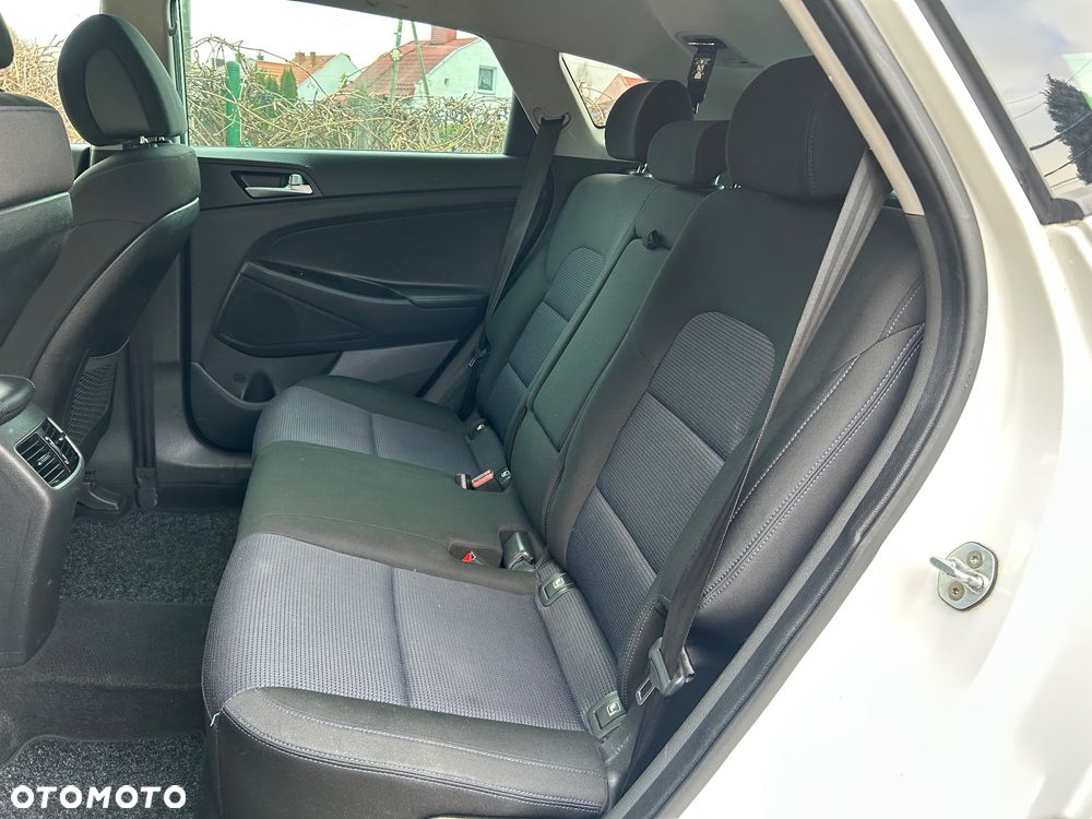 Hyundai Tucson 1.7 CRDI BlueDrive Comfort 2WD - 22