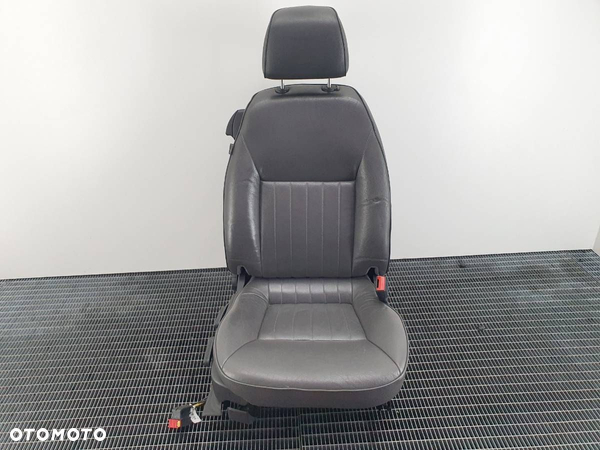 FOTEL PRAWY PRZÓD SKÓRA PASAŻERA EUROPA FIAT CROMA PODUSZKA AIRBAG