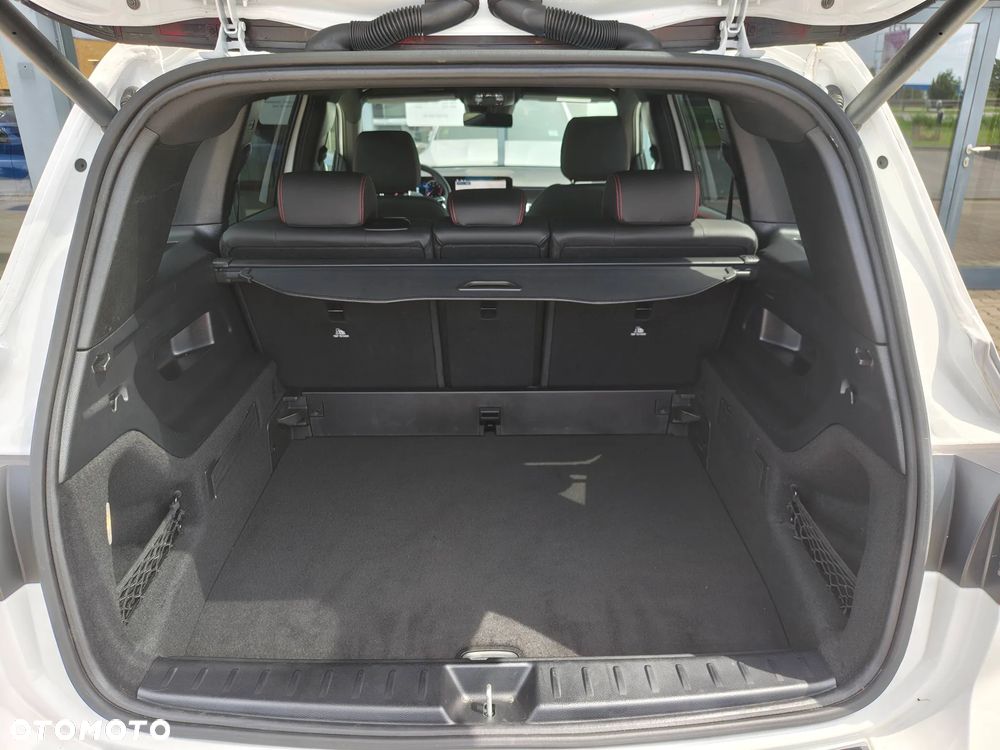 Mercedes-Benz GLB 200 AMG Line 7G-DCT - 17