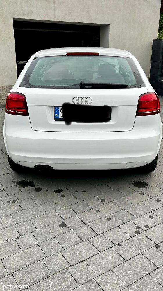 Audi A3 2.0 TDI DPF Ambiente - 4