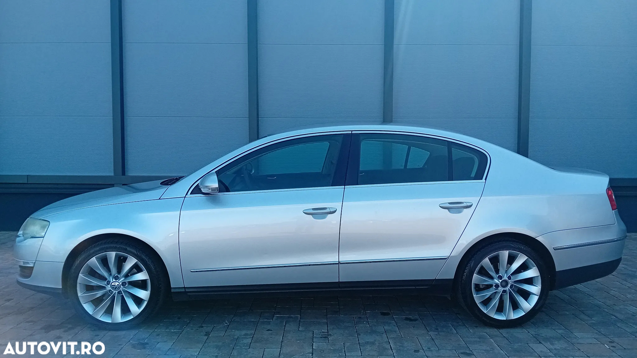Volkswagen Passat Variant 1.6 FSI Comfortline - 3