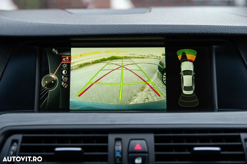 BMW Seria 5 520d Aut. - 26
