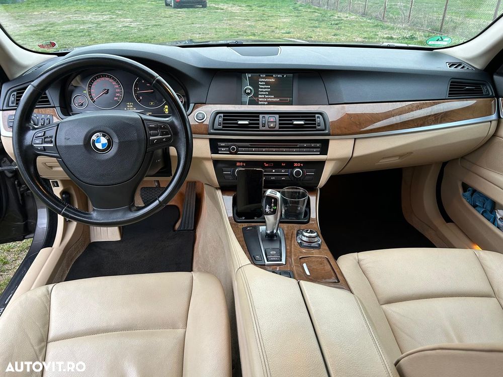 BMW Seria 5 525d Aut. - 7