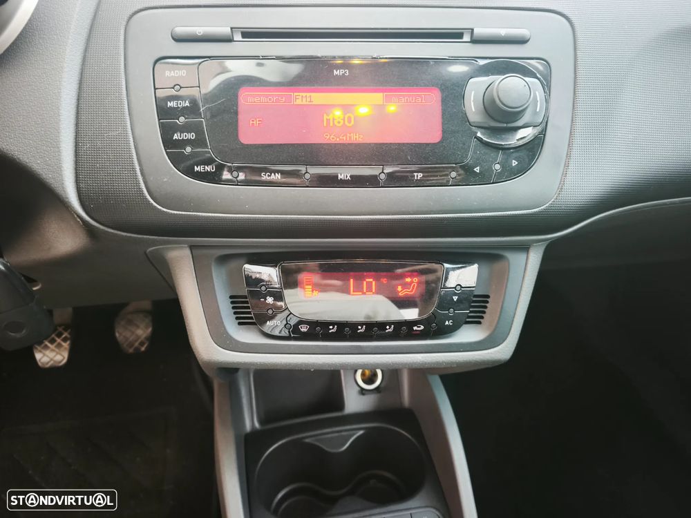 SEAT Ibiza ST 1.6 TDI Style DPF - 8