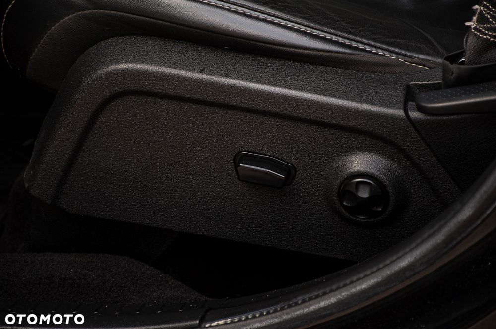 Fiat Freemont 2.0 Multijet 16V DPF Automatik Allrad Cross - 36