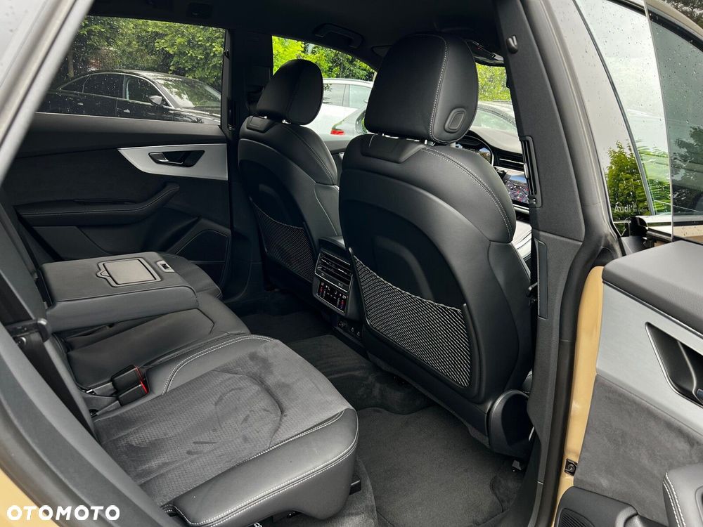Audi Q8 - 14