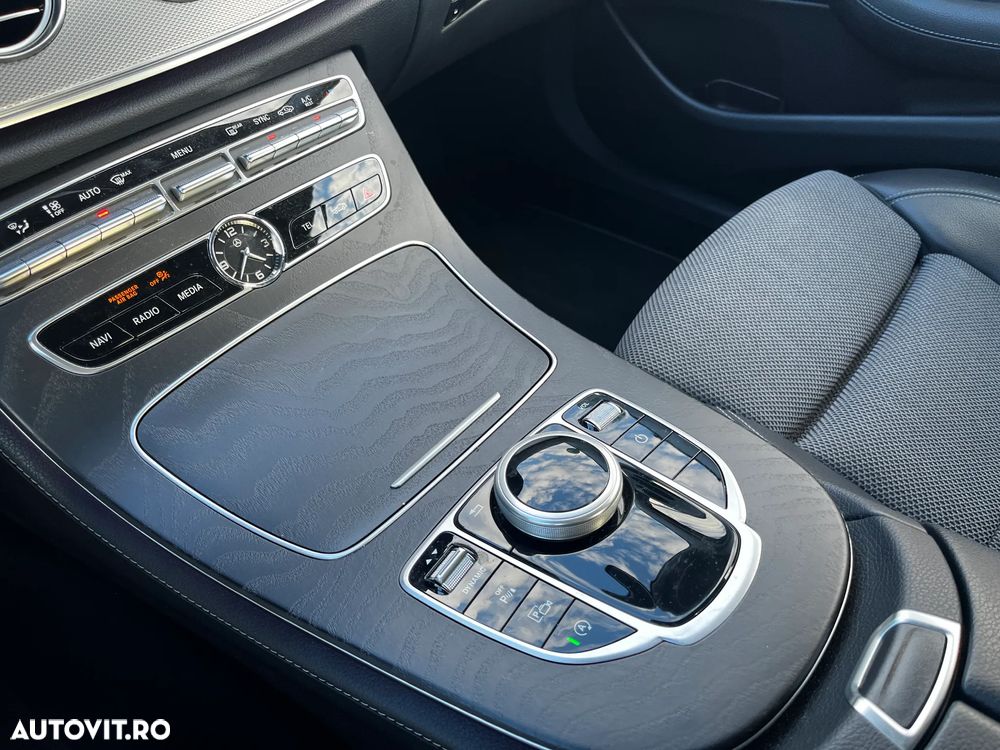 Mercedes-Benz E 300 Aut. - 21