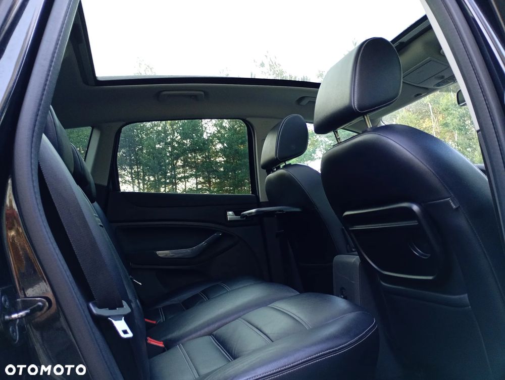 Ford Kuga - 22