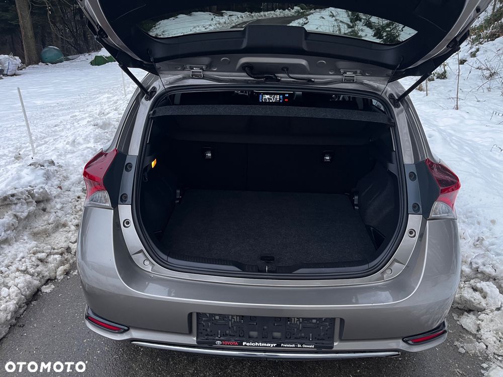 Toyota Auris 1.6 D-4D Design Edition - 20