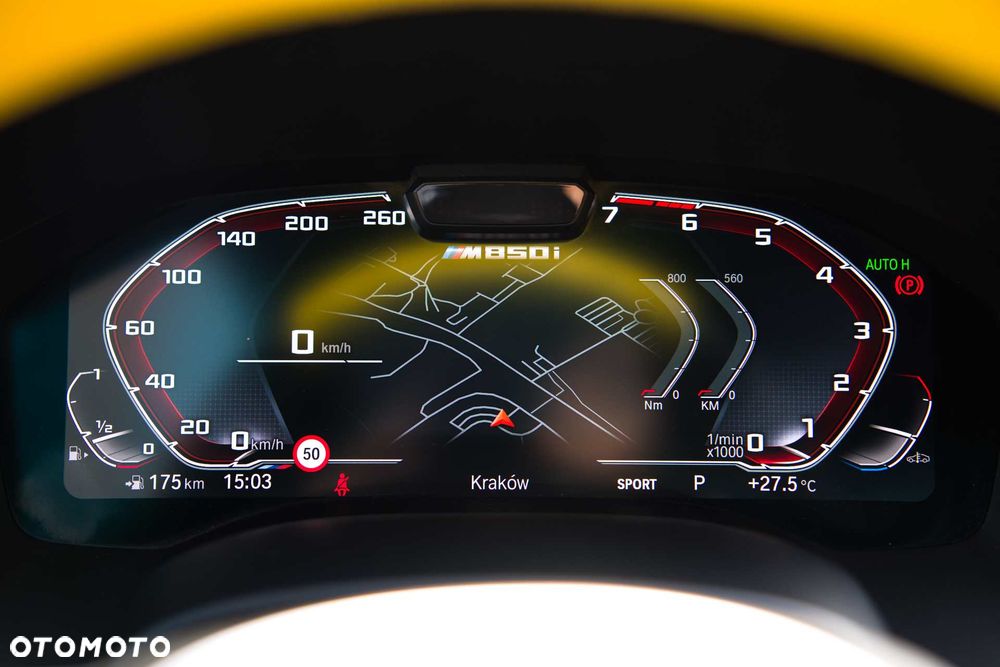 BMW Seria 8 - 24